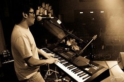 Mondo Gascaro Rilis Single Terbaru, Komorebi