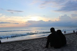 Santai Sore di Pantai Kuta, Magnetnya Pulau Dewata