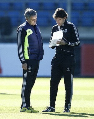 Karanka Minta Saran Mourinho Sebelum Hadapi City