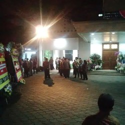 Keluar Paling Akhir Dari Rumah Mega, Hasto Tak Gubris Wartawan