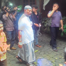 Bergamis dan Bersarung, BW akan Kasih Statement Usai Zuhur