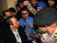 Pimpinan KPK Dihadang Provost di Mabes Polri