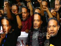 Topeng BW Dukung KPK