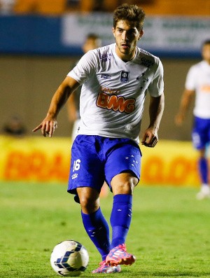 Madrid Resmi Dapatkan Lucas Silva