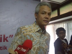 Saran Ganjar ke Jokowi: Negara Bahaya, Segera Tendang Bola!