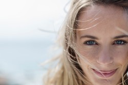 Gunakan Es Batu untuk Menjaga Kulit Tetap Kencang dan Bebas Jerawat