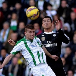 Ronaldo Dikartu Merah, Madrid Susah Payah Kalahkan Cordoba