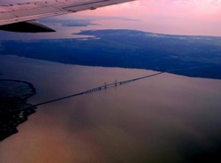 Pesona Jembatan Suramadu dari Ketinggian