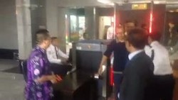 Denny Indrayana Cs. Gugat UU Polri dan UU TNI