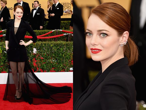 Emma Stone Bergaun Menerawang di SAG Awards 2015