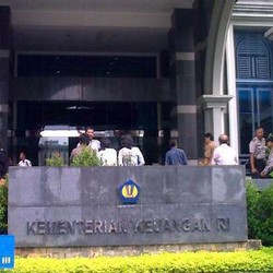 Menkeu dan Gubernur BI Rapat 4 Jam Bahas Nasib Ekonomi RI 2015, Ini Hasilnya