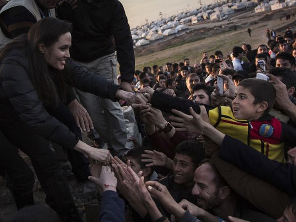Angelina Jolie Kunjungi Korban ISIS di Irak