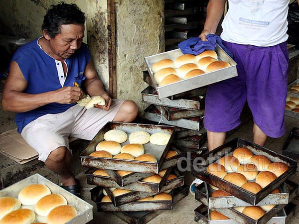 Harga Bahan Dasar Naik, Pelaku Usaha Roti Menjerit