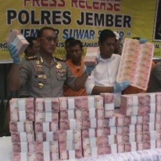 Upal Rp 12,2 Miliar Diamankan dari Tangan Guru Honorer dan Desersi Polisi