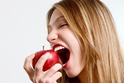 Semua Kasus Listeriosis dari Produk Olahan, Apel Segar Tak Perlu Ditakuti