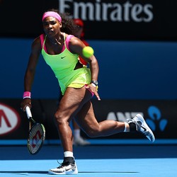 Serena Menang meski Kembali Tertinggal Lebih Dulu