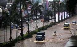 Puncak Musim Hujan di Jabodetabek 10 Hari Pertama Februari 2015