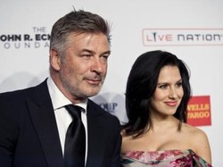 Alec Baldwin Tulis Buku Memoar Nevertheless