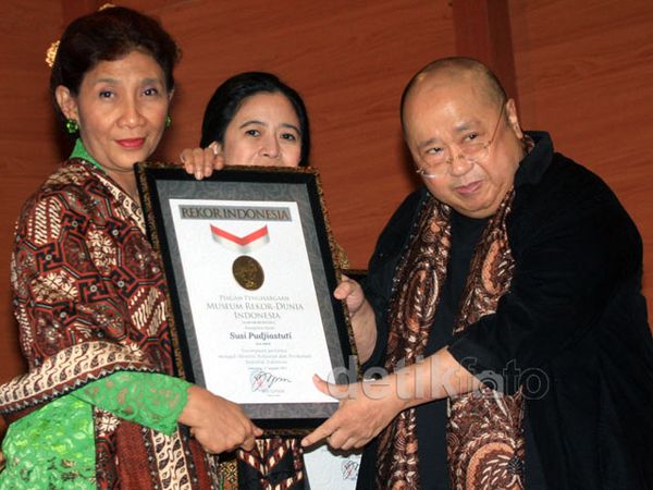 Rekor MURI untuk Menteri Susi dan Puan