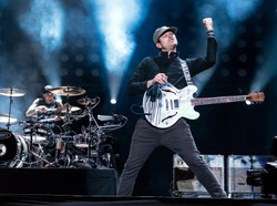 Travis Barker: Tom DeLonge Tidak Tahu Terima Kasih