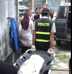 Tenggak Cairan Pemutih Pakaian, Ibu Kritis dan Anak Tewas