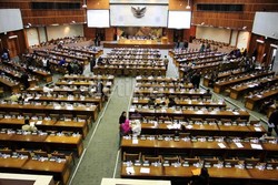 Tim 9 Usul Jokowi Batalkan Pelantikan BG, Komisi III Berpegang pada UU