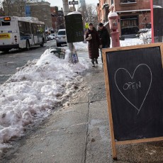 Larangan Bepergian Akibat Badai Salju di New York dan Sekitarnya Dicabut