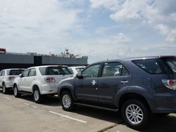 Mau Meningkatkan Ekspor? Harus Produksi Sedan di Indonesia