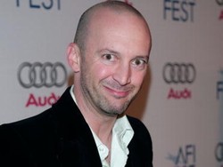 Aktor Ini Dituntut karena Pasang Kamera Rahasia di Apartemen Cewek