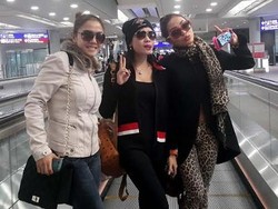 Jauh-jauh ke Hong Kong, Trio Macan Jajan Karedok