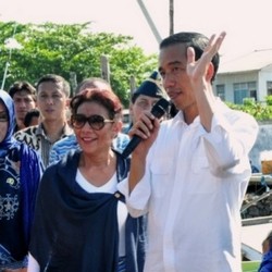 Dan Menteri Jokowi Paling Populer Adalah, Susi Pudjiastuti!