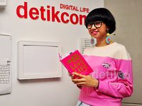 Diana Rikasari Sebar Virus Bahagia Lewat Buku '#88 Love Life'
