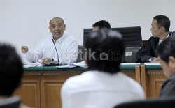 Saksi Sebut Gulat Manurung Minta Uang, Saham dan Kebun ke PT Duta Palma