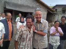 Ketika Gubernur Ganjar Bertemu Teman Semasa Masih Nakal