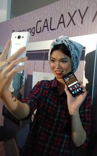 Stylish ala Samsung Galaxy Tertipis