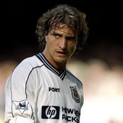 Dua Rupa David Ginola