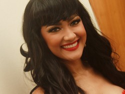 Ibunda Marah Saat Tahu Julia Perez Diselingkuhi Gaston