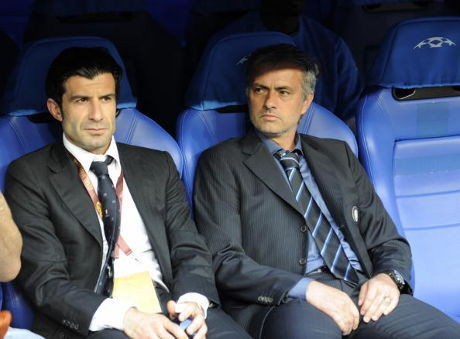 Mourinho Dukung Figo Jadi Presiden FIFA