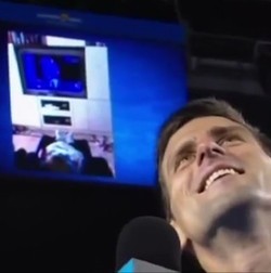 Senyum Djokovic Melihat Foto Sang Putra yang Sedang Nonton Aksinya