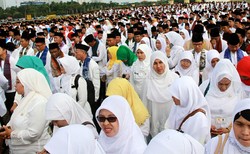 Gaji Fantastis PNS DKI dan Hal-hal yang Bisa Menguranginya