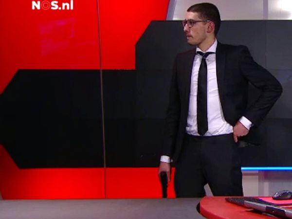 Pria Bersenjata Minta Siaran di Stasiun TV Belanda