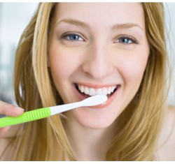 Tak Hanya untuk Kecantikan, Ini Keuntungan Lain Melakukan Veneer Gigi