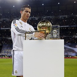 Anomali Ronaldo Usai Dapat Ballon dOr