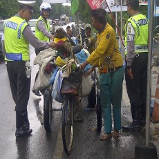 Perjalanan Hamzah, Si Manusia Gerobak Dari Sidoarjo ke Jepara