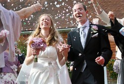 Kunci Menjalani Hidup yang Bahagia Setelah Menikah