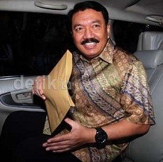 Denny Indrayana Sebut Komjen Budi Pakai Jurus Mabuk
