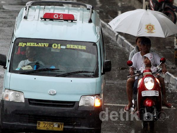 Akhir Pekan Wilayah Jakarta Terus Diguyur Hujan