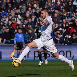 Icardi Lempar Jersey ke Tribun, Fans Inter Melemparnya Kembali
