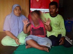 Kisah si Kiki, Bocah Lincah yang Miliki Kelamin Ganda