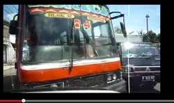 Ichiro Seruduk Metromini yang Berputar di Tengah Padatnya Lalu Lintas